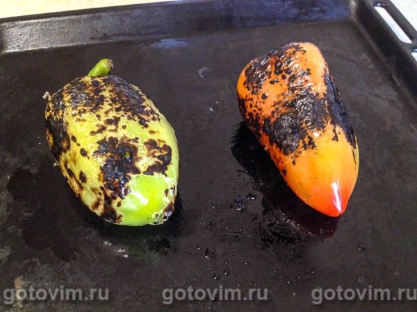Спагетти с печёным перцем и сыром страчателла