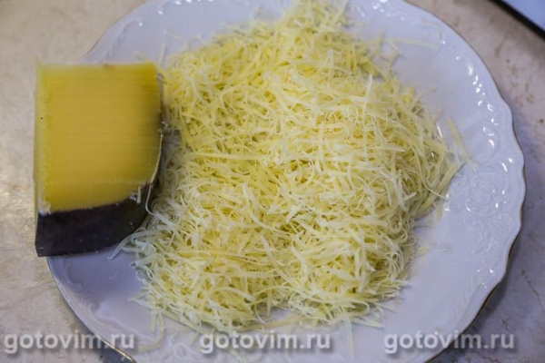 Киш с лисичками и сыром с голубой плесенью Киш с лисичками и сыром с голубой плесенью