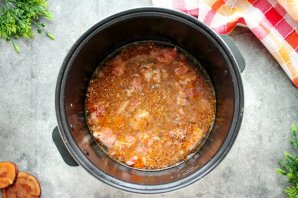 Гречка с тушенкой в мультиварке