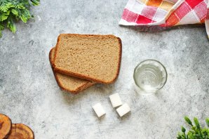 Квас из сухарей без дрожжей