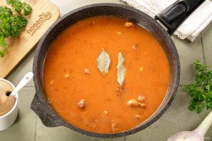 Гуляш с макаронами Гуляш с макаронами