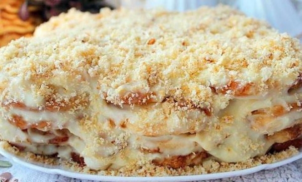 Торт из печенья «Юбилейное» со сгущенкой и мармеладом Торт из печенья «Юбилейное» со сгущенкой и мармеладом