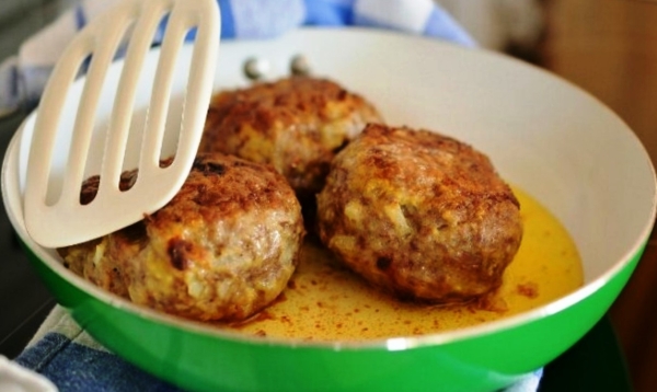 Идеальный фарш для сочных высоких котлет — 3 совета для любого рецепта. Добавлять ничего не нужно Идеальный фарш для сочных высоких котлет — 3 совета для любого рецепта. Добавлять ничего не нужно