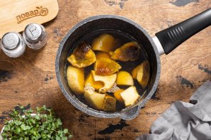 Постный борщ с грибами