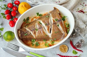 Палтус целиком в духовке Палтус целиком в духовке