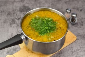 Суп "Затируха" с курицей на яйцах Суп "Затируха" с курицей на яйцах