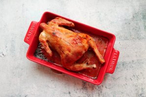 Курица запеченная с яблоками и апельсинами Курица запеченная с яблоками и апельсинами