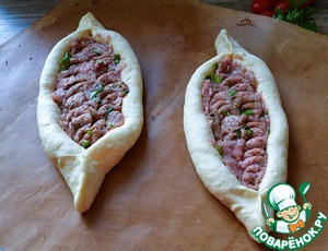 Булки-лодочки с фаршем и сыром
