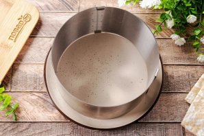 Торт из профитролей со сметанным кремом