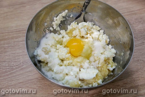 Манник с творогом и бананами в микроволновке Манник с творогом и бананами в микроволновке