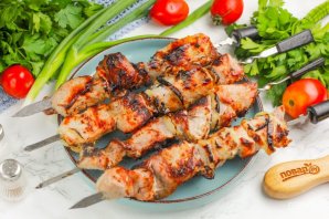 Шашлык из свинины в луковом маринаде Шашлык из свинины в луковом маринаде