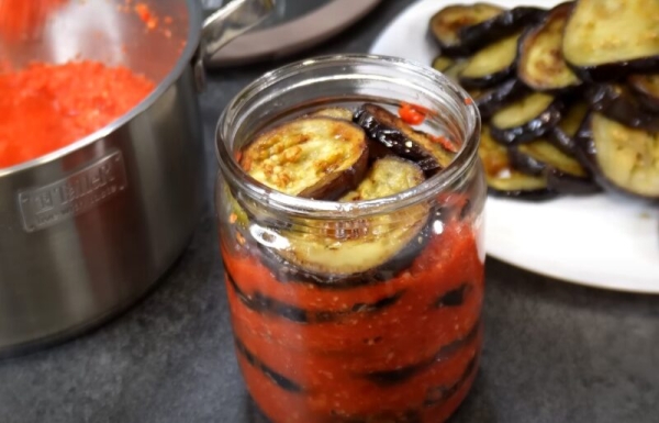 Банка опустеет за один вечер. Легендарные баклажаны по-грузински: готовятся просто, получается вкусно! Банка опустеет за один вечер. Легендарные баклажаны по-грузински: готовятся просто, получается вкусно!