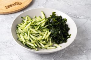 Холодный суп из огурцов по-корейски Холодный суп из огурцов по-корейски