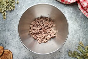 Салат с языком, курицей и грибами Салат с языком, курицей и грибами