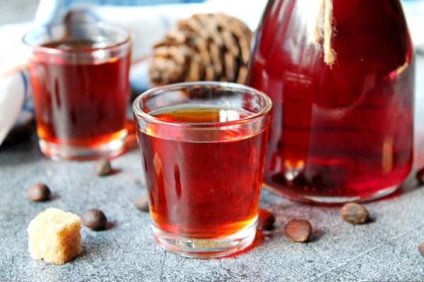 Самогон на кедровой скорлупе Самогон на кедровой скорлупе