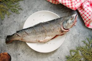 Горбуша на решетке Горбуша на решетке