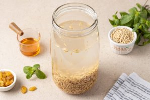 Квас овсяный с медом и изюмом Квас овсяный с медом и изюмом