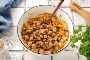 Салат "Обжорка" с колбасой Салат "Обжорка" с колбасой