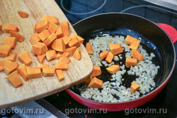 Куриная печень, жаренная с тыквой Куриная печень, жаренная с тыквой