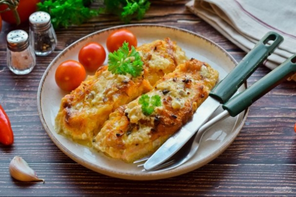 Семга в сливочном соусе запеченная в духовке