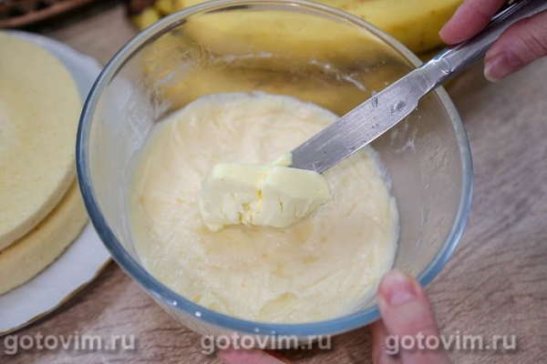 Бисквитный торт с заварным кремом в микроволновке