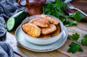 Сочные котлеты из кальмаров Сочные котлеты из кальмаров