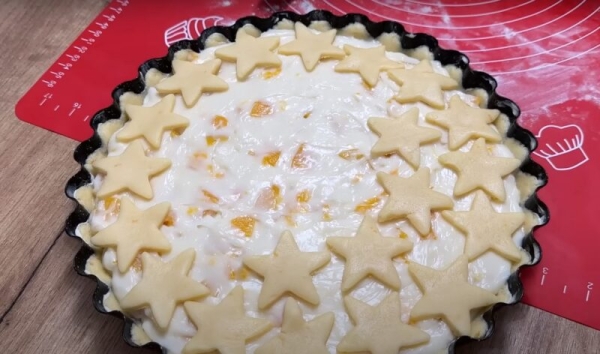 Новогодний пирог из Италии, который меня покорил. Красивый и вкусный десерт на праздничный стол Новогодний пирог из Италии, который меня покорил. Красивый и вкусный десерт на праздничный стол