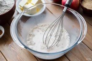 Булочки с яблоком и корицей из дрожжевого теста Булочки с яблоком и корицей из дрожжевого теста