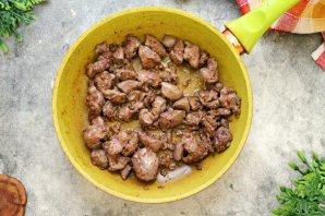 Фаршированная курица в духовке