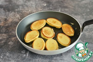 Оладьи из картофельного пюре с манкой Оладьи из картофельного пюре с манкой