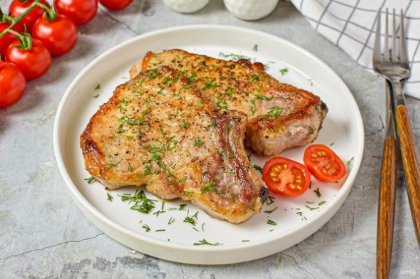 Антрекот на сковороде Антрекот на сковороде