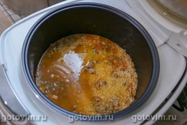 Плов с курицей, рисом с чечевицей  в мультиварке