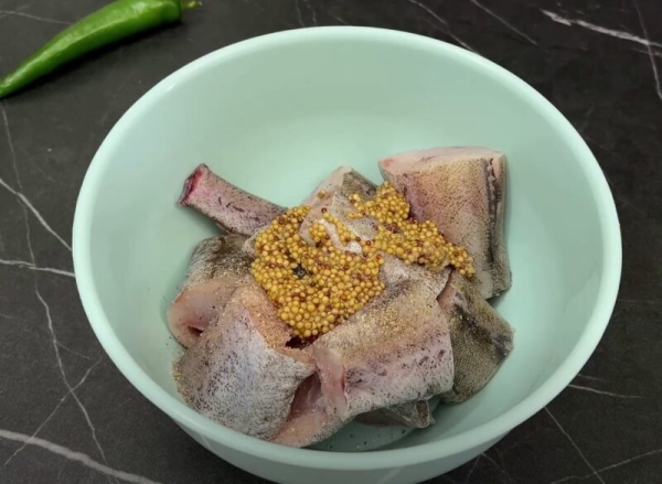 Минтай покупаю по 5 килограмм и всё съедаю. Сочный запеченный минтай: от этого рецепта все в восторге Минтай покупаю по 5 килограмм и всё съедаю. Сочный запеченный минтай: от этого рецепта все в восторге