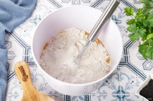 Заливной пирог с капустой на кефире Заливной пирог с капустой на кефире