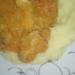 Гуляш из говядины с пюре и подливой Гуляш из говядины с пюре и подливой