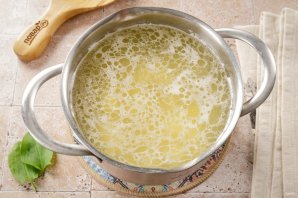 Суп со щавелем и яйцом Суп со щавелем и яйцом