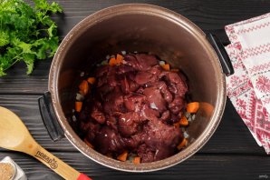 Куриная печень в мультиварке Куриная печень в мультиварке