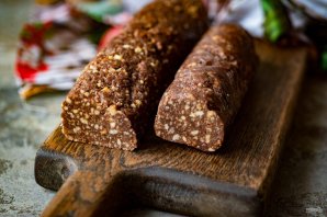 Колбаска "Mинутка" из печенья Колбаска "Mинутка" из печенья