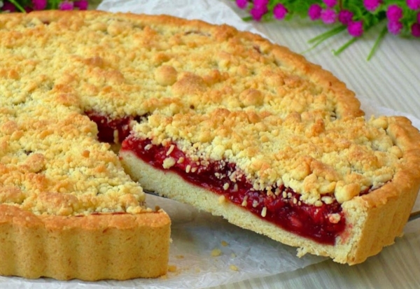 Просто, красиво и вкусно. Клубничный пирог, который тает во рту Просто, красиво и вкусно. Клубничный пирог, который тает во рту