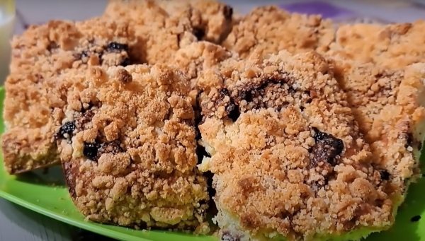 Рецепт быстрого пирога с вареньем к чаю. Готовим пока чайник не закипел Рецепт быстрого пирога с вареньем к чаю. Готовим пока чайник не закипел