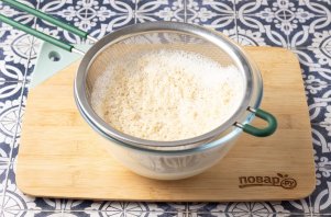 Холодная лапша с соевым молоком "Конггуксу" Холодная лапша с соевым молоком "Конггуксу"