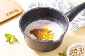 Овсянка с куркумой Овсянка с куркумой