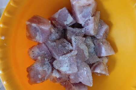 Лепешки с шафрановой курицей и мятным йогуртом Лепешки с шафрановой курицей и мятным йогуртом