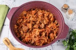 Классический бигус из квашеной капусты Классический бигус из квашеной капусты