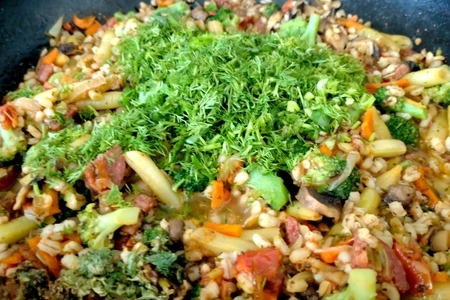 Перловка с овощами и грибами