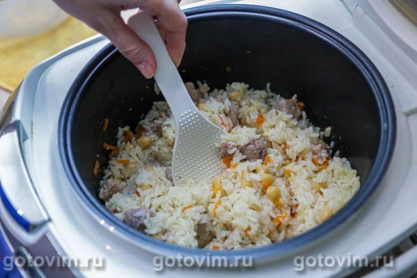 Плов со свининой и нутом в мультиварке Плов со свининой и нутом в мультиварке