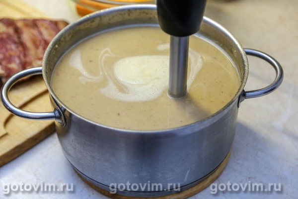 Гороховый суп с копченостями &laquo;Лондонский смог&raquo; (Pea soup &laquo;London smog&raquo;)