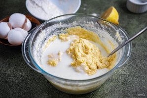 Простой и вкусный кекс Простой и вкусный кекс