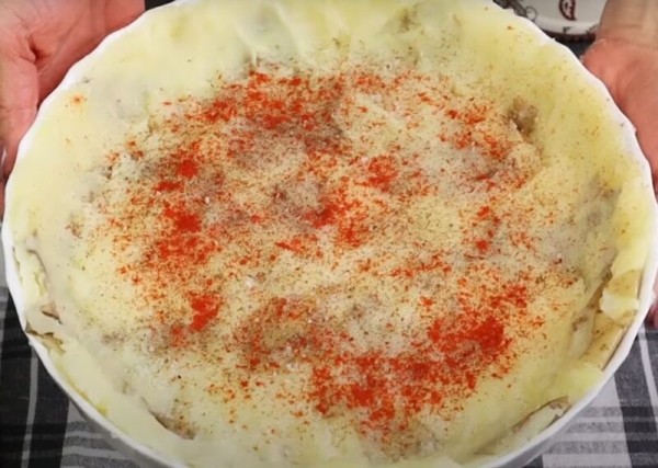 Сытно, нежно, ароматно. Картофельный пирог с курицей и сочными томатами в сливках! Сытно, нежно, ароматно. Картофельный пирог с курицей и сочными томатами в сливках!