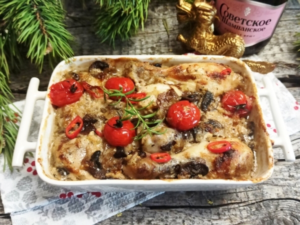 Запеченные куриные голени в сливочно-грибном соусе Запеченные куриные голени в сливочно-грибном соусе